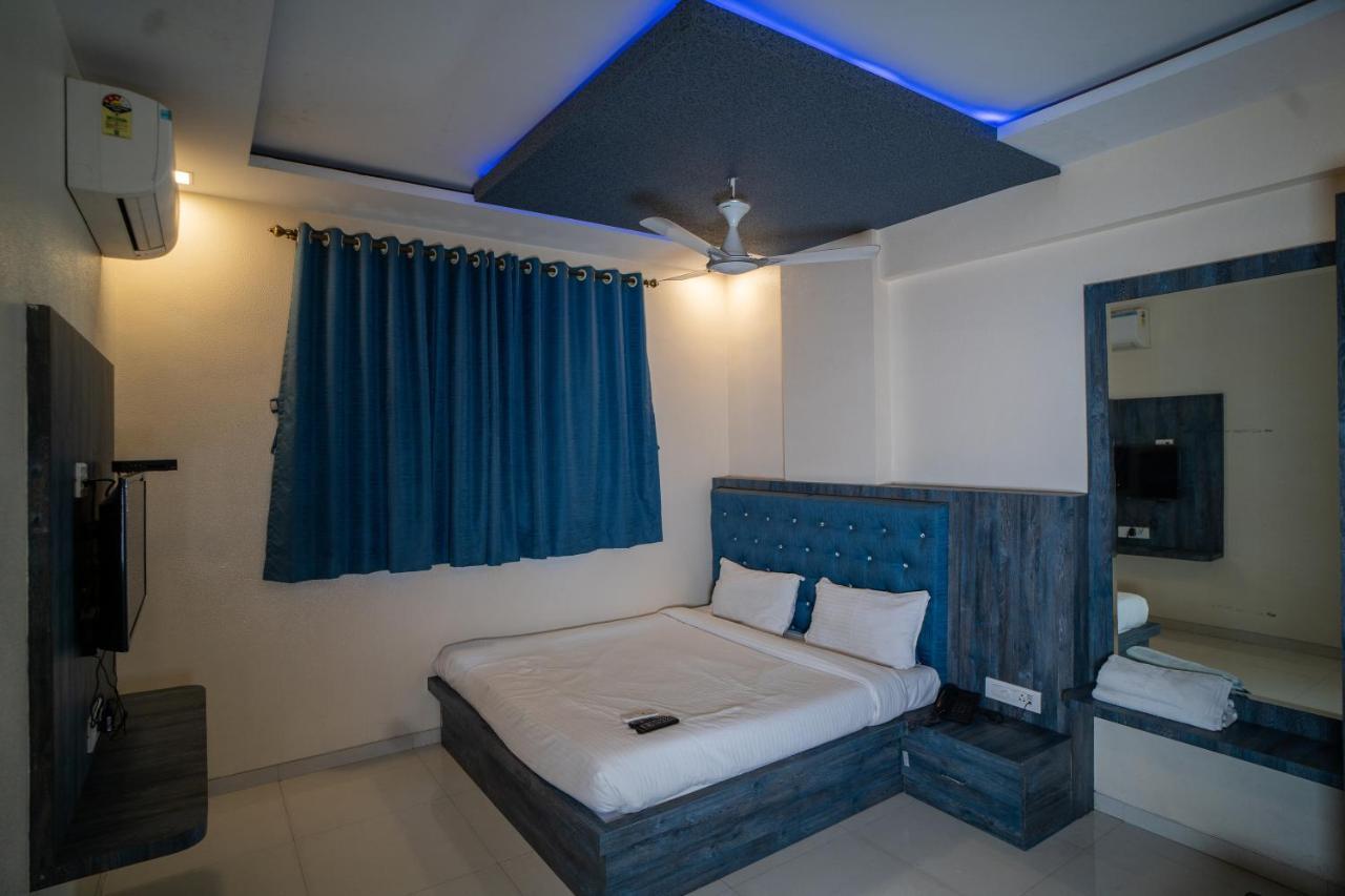 Hotel Mari Aai Residency Navi Mumbai Dış mekan fotoğraf
