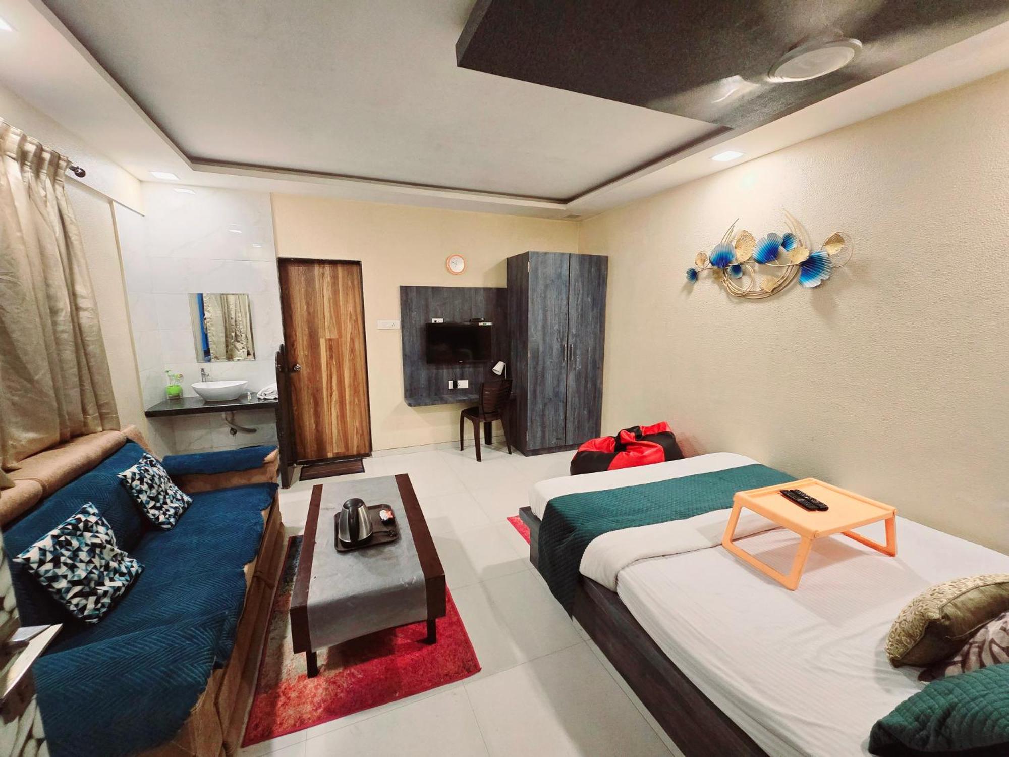Hotel Mari Aai Residency Navi Mumbai Oda fotoğraf