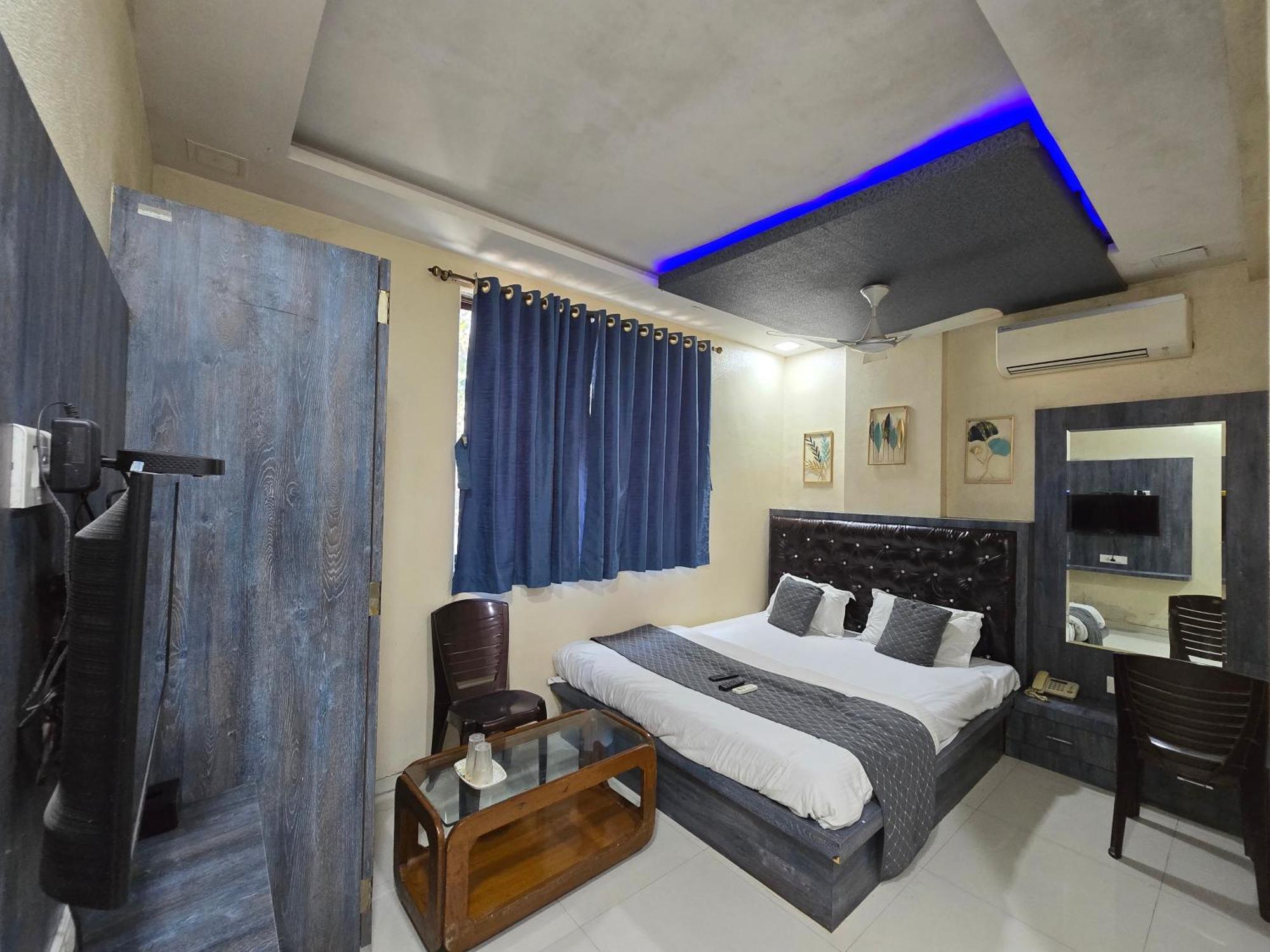 Hotel Mari Aai Residency Navi Mumbai Oda fotoğraf